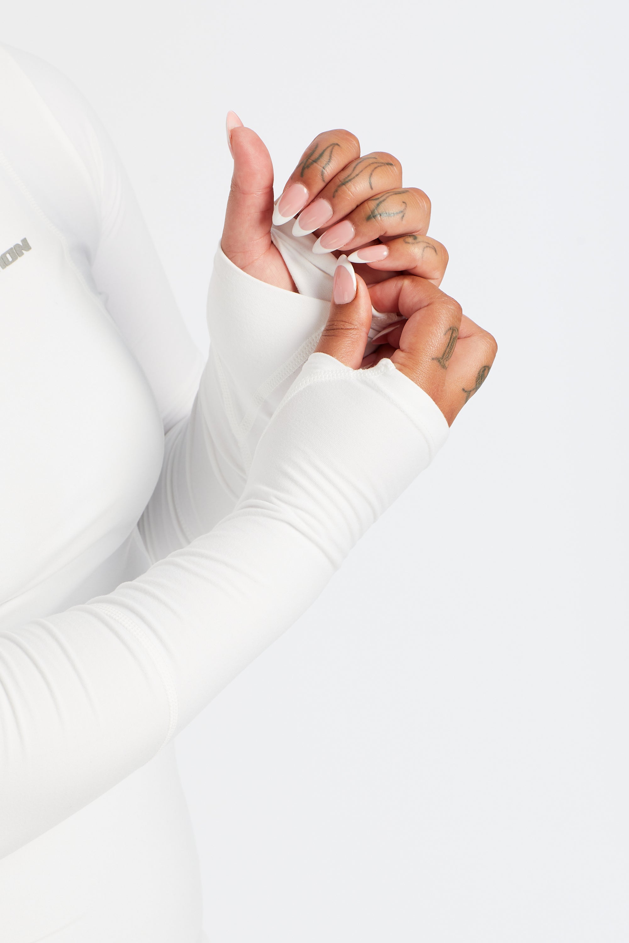 HINE LONG SLEEVE TRAINING TOP - WHITE