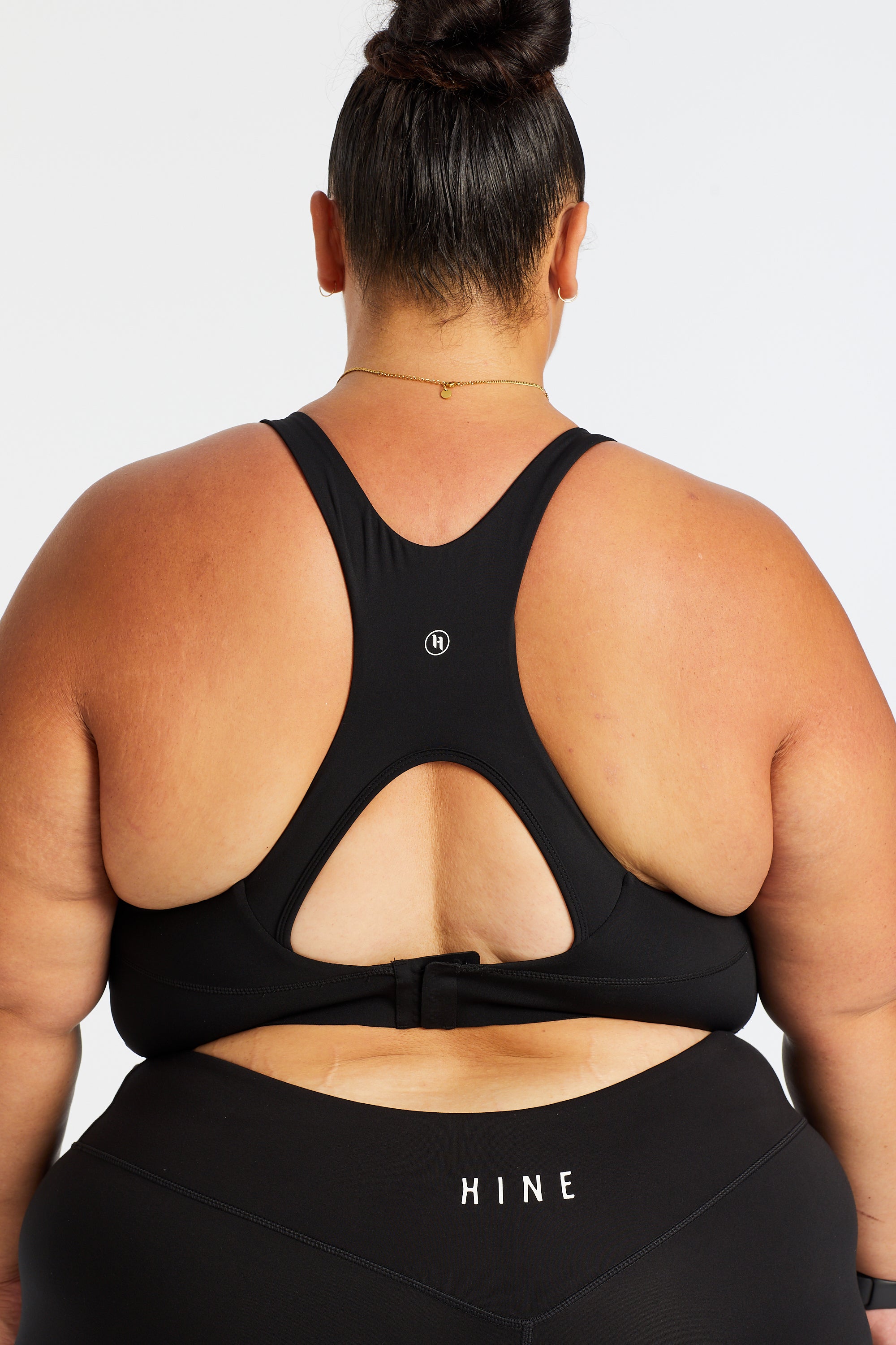 CURVED BUILT-IN SPORTS BRA ONYX