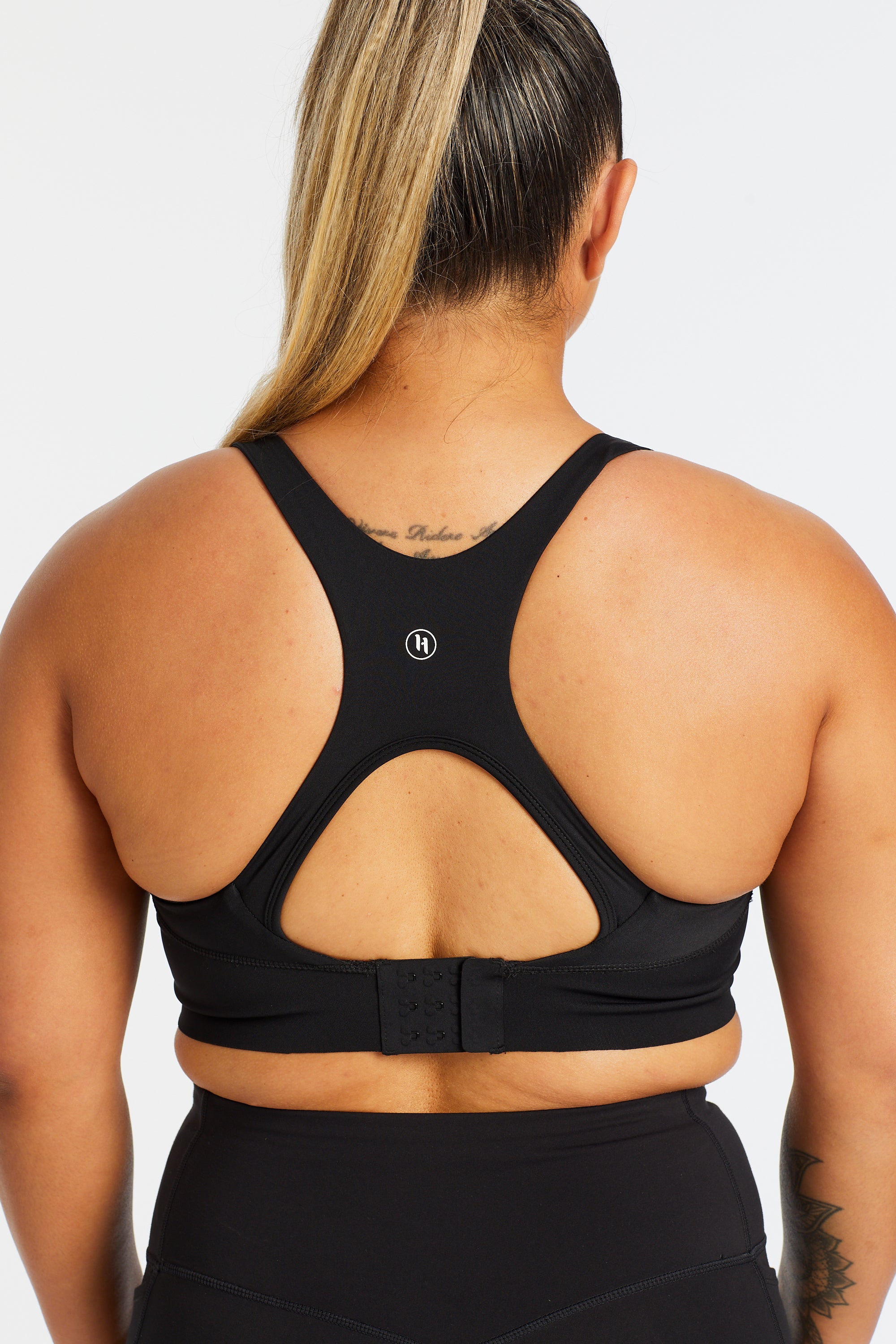 CURVED BUILT-IN SPORTS BRA ONYX