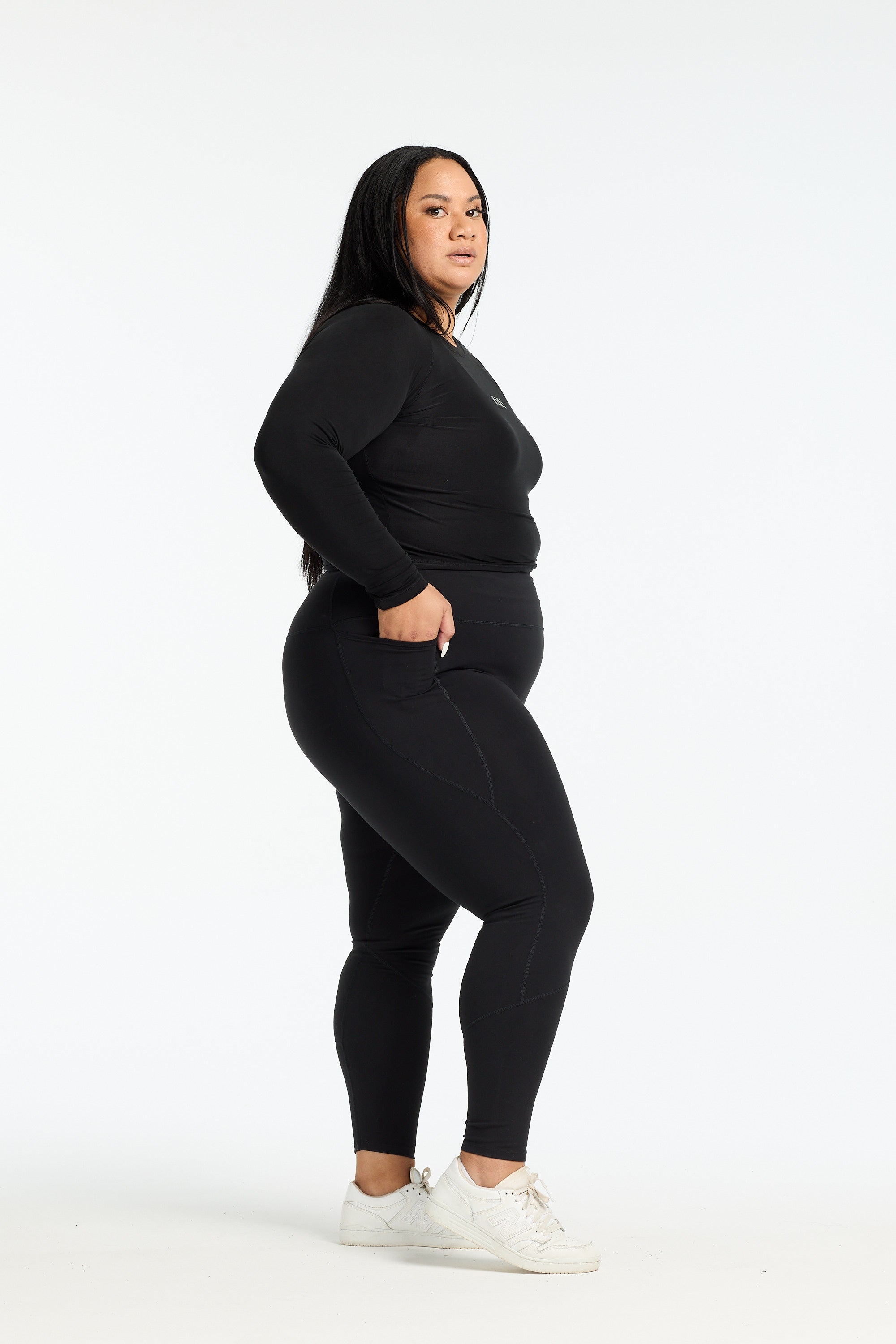 MOVEMENT W/ NO FRONT SEAM FULL LENGTH LEGGINGS ONYX