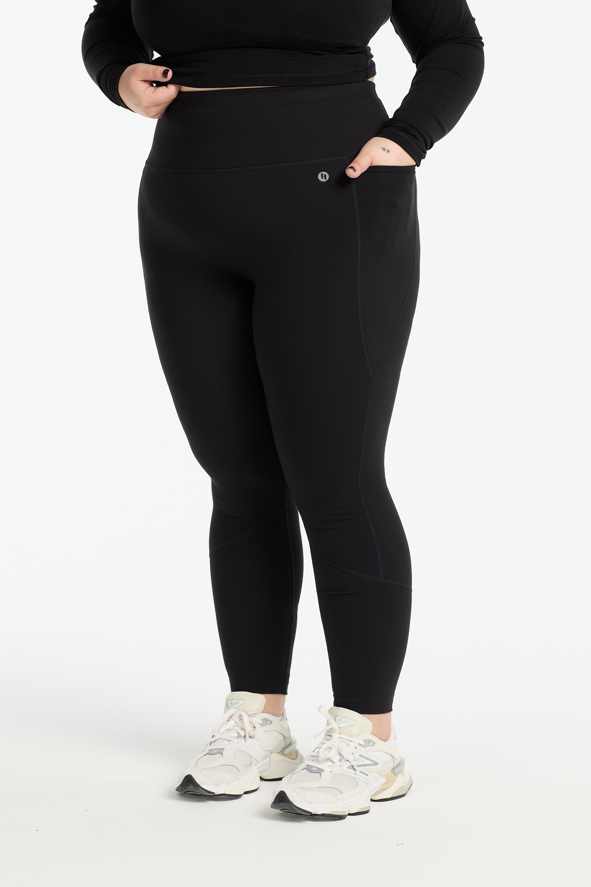 MOVEMENT W/ NO FRONT SEAM FULL LENGTH LEGGINGS ONYX