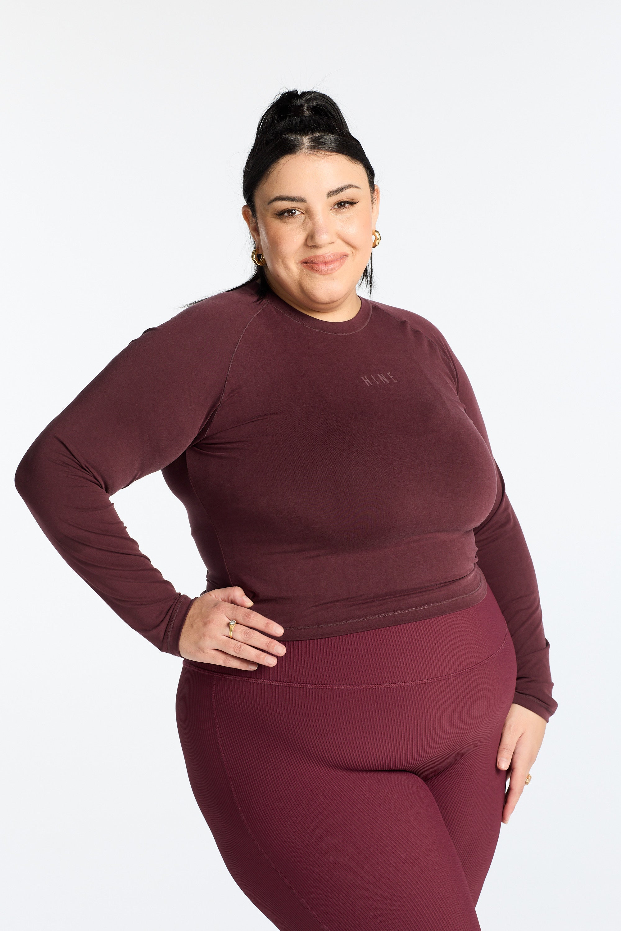 THE ESSENTIALS CROP LONG SLEEVE BURGUNDY