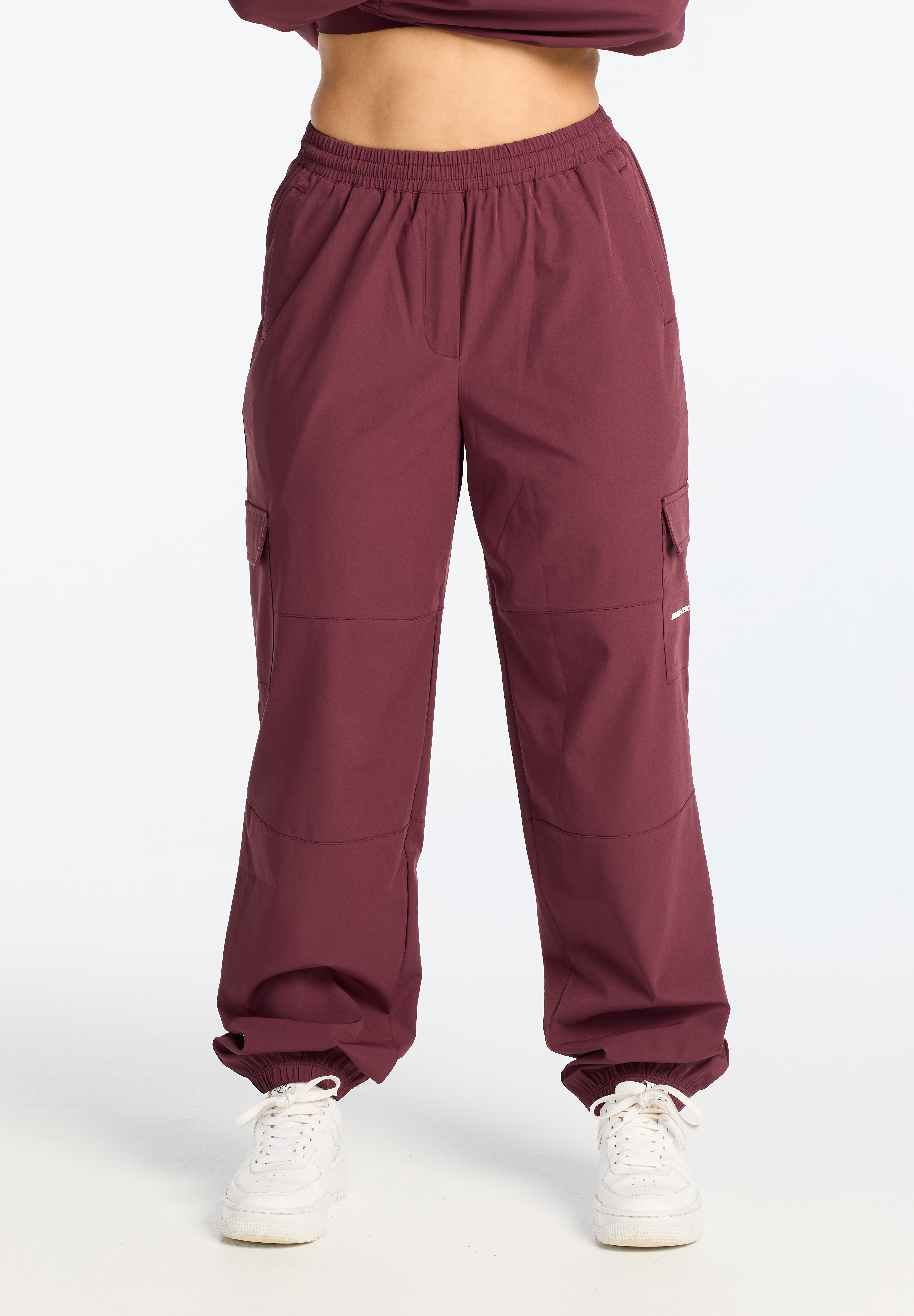 HINE CARGO PANTS BURGUNDY