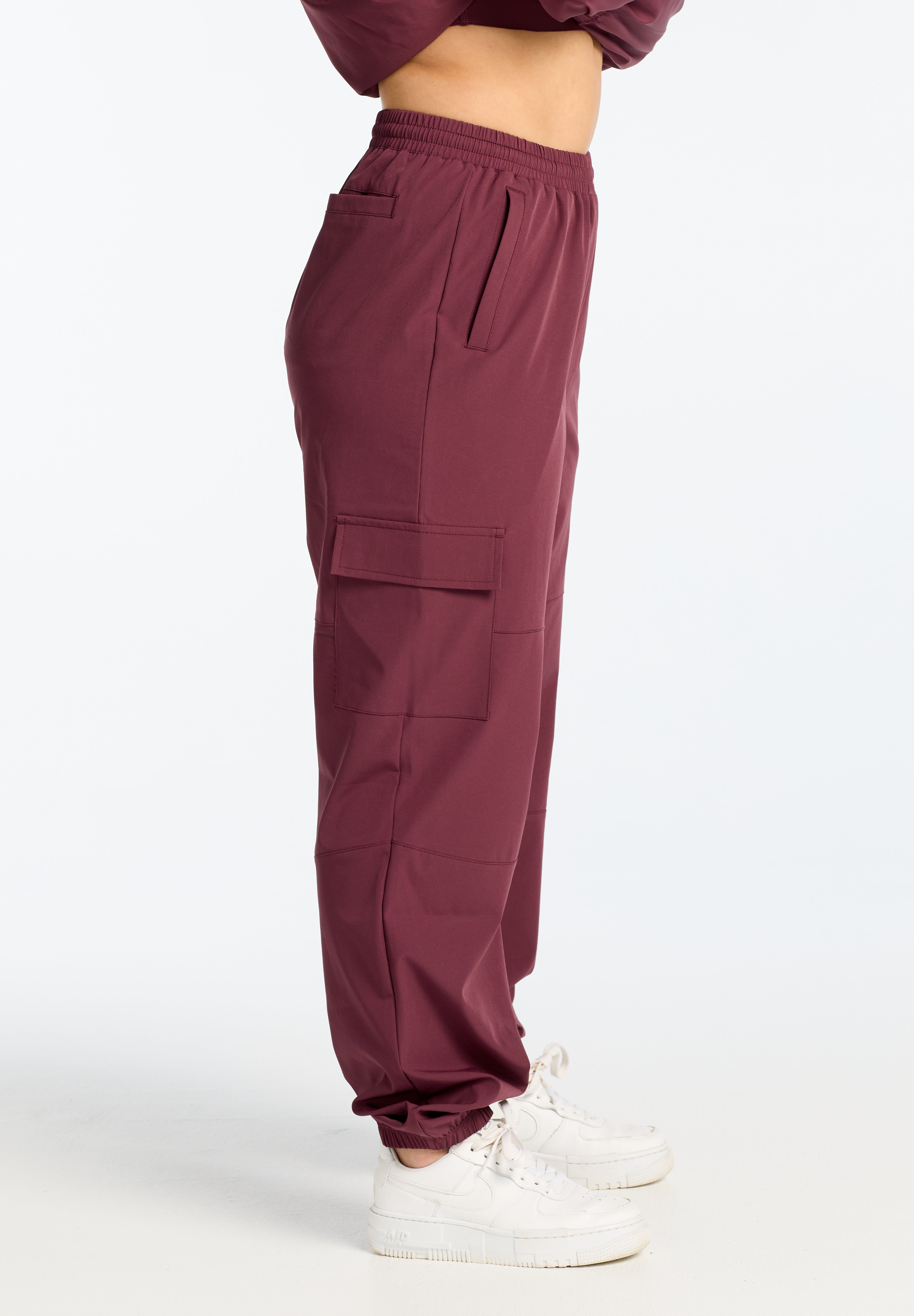 HINE CARGO PANTS BURGUNDY