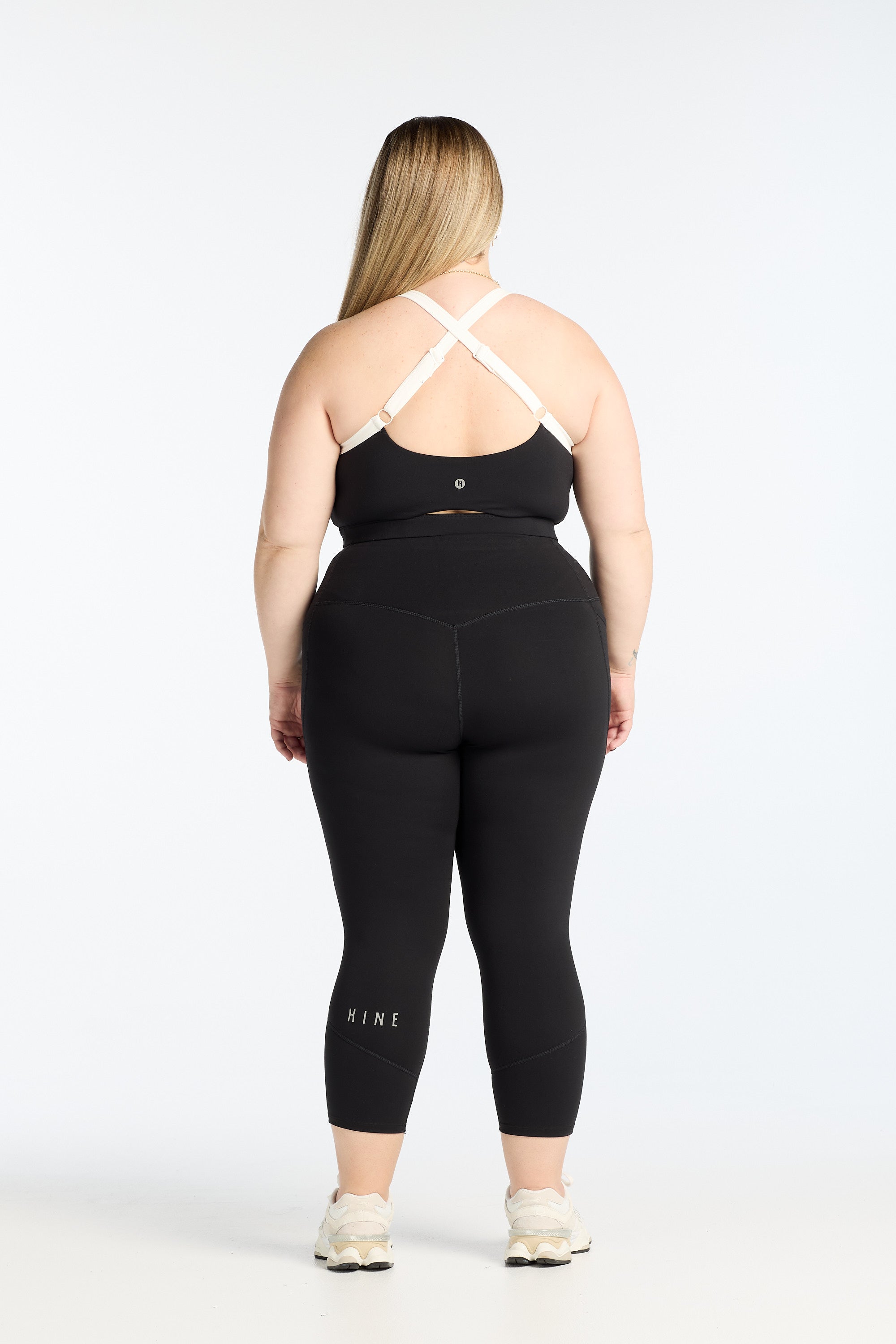 MOVEMENT W/ NO FRONT SEAM 7/8 LEGGINGS ONYX