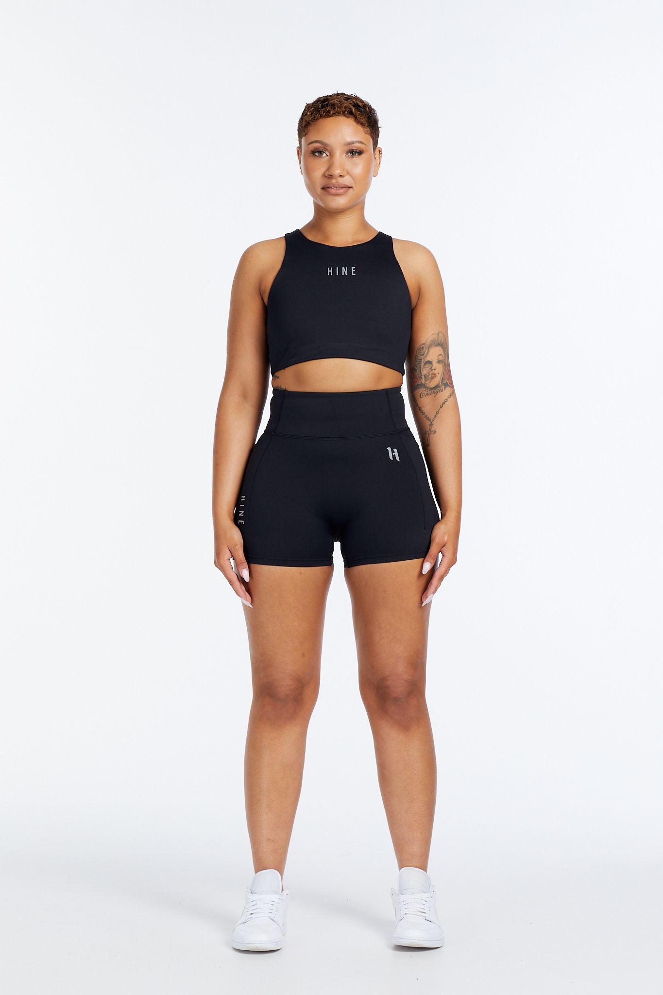 HYBRID SHORT SHORTS ONYX